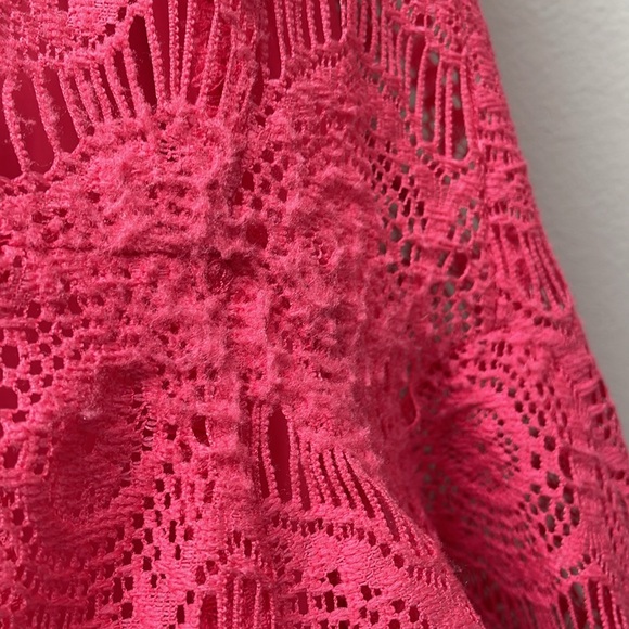 🌷5/$20🌷 Fishbowl Pink Crochet Dress - Picture 7 of 8